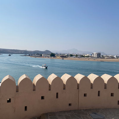 Sur – Blick vom Leuchtturm der alten Hauptstadt des Oman