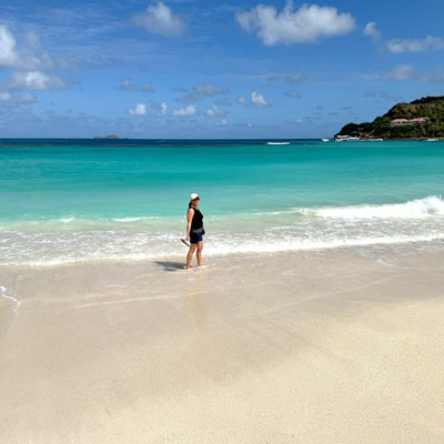 Strand auf St. Barths – nebenan die berühmten Beachclubs